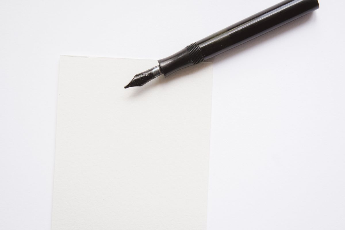 Illustrative photograph related to this craft comparison